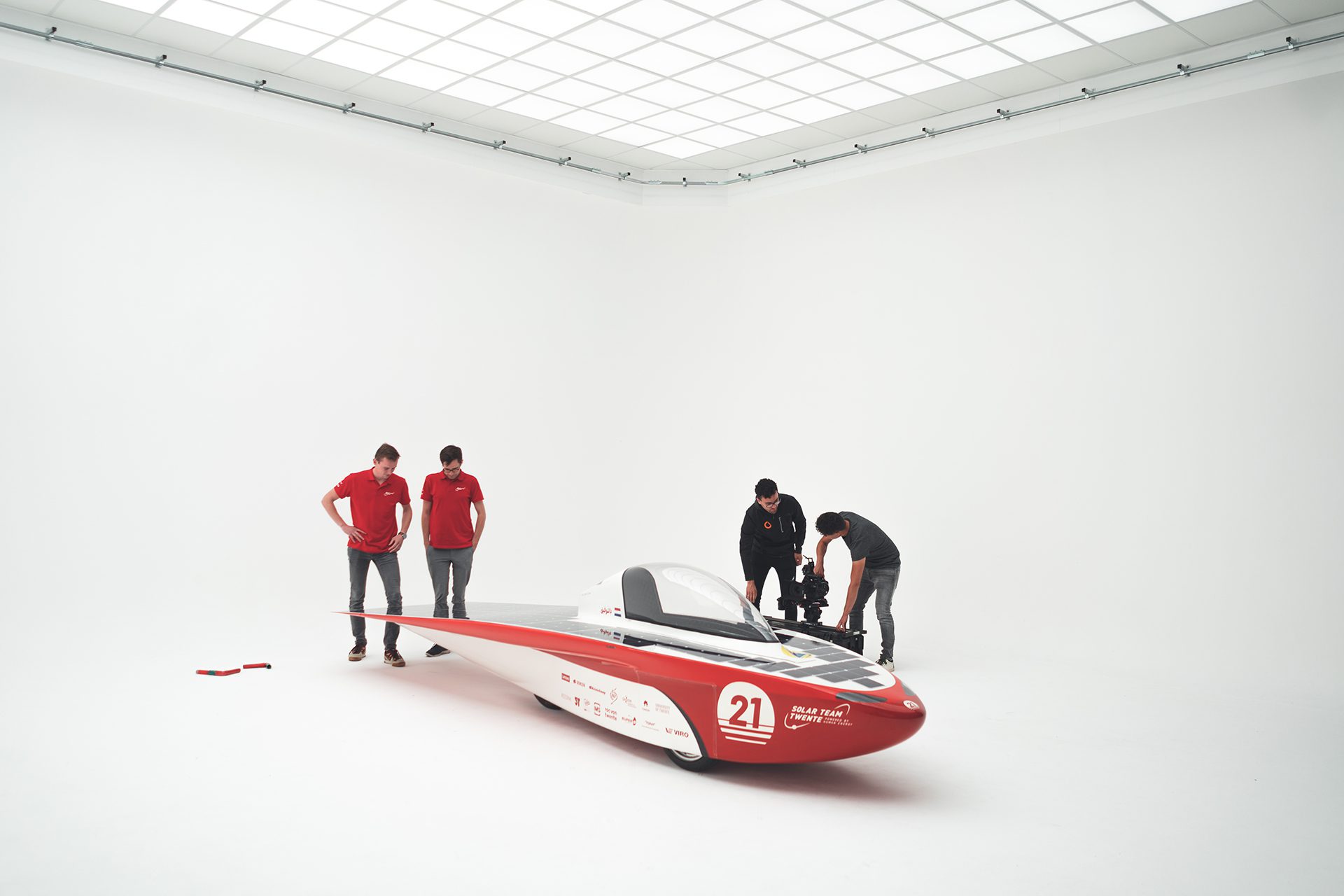 Opnames in Studio Solar Car Solar Team Twente 2021 door Indall B.V.